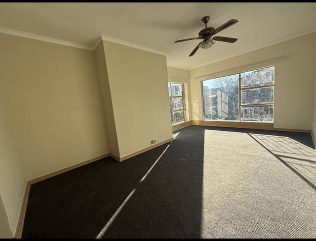 3 BEDROOM HOUSE FOR SALE IN VANDERBIJLPARK CE 2